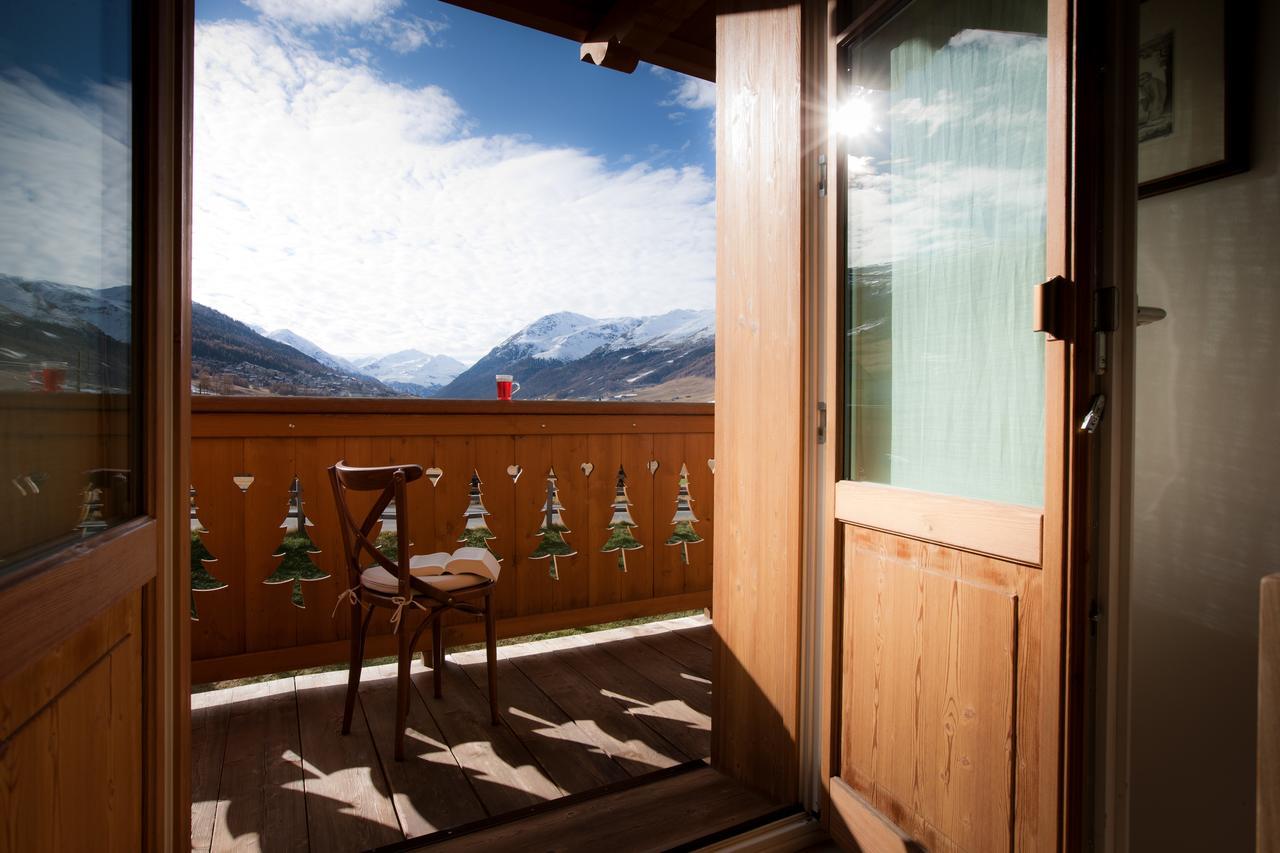 Aparthotel Les Fleurs Bleues Livigno Exterior foto